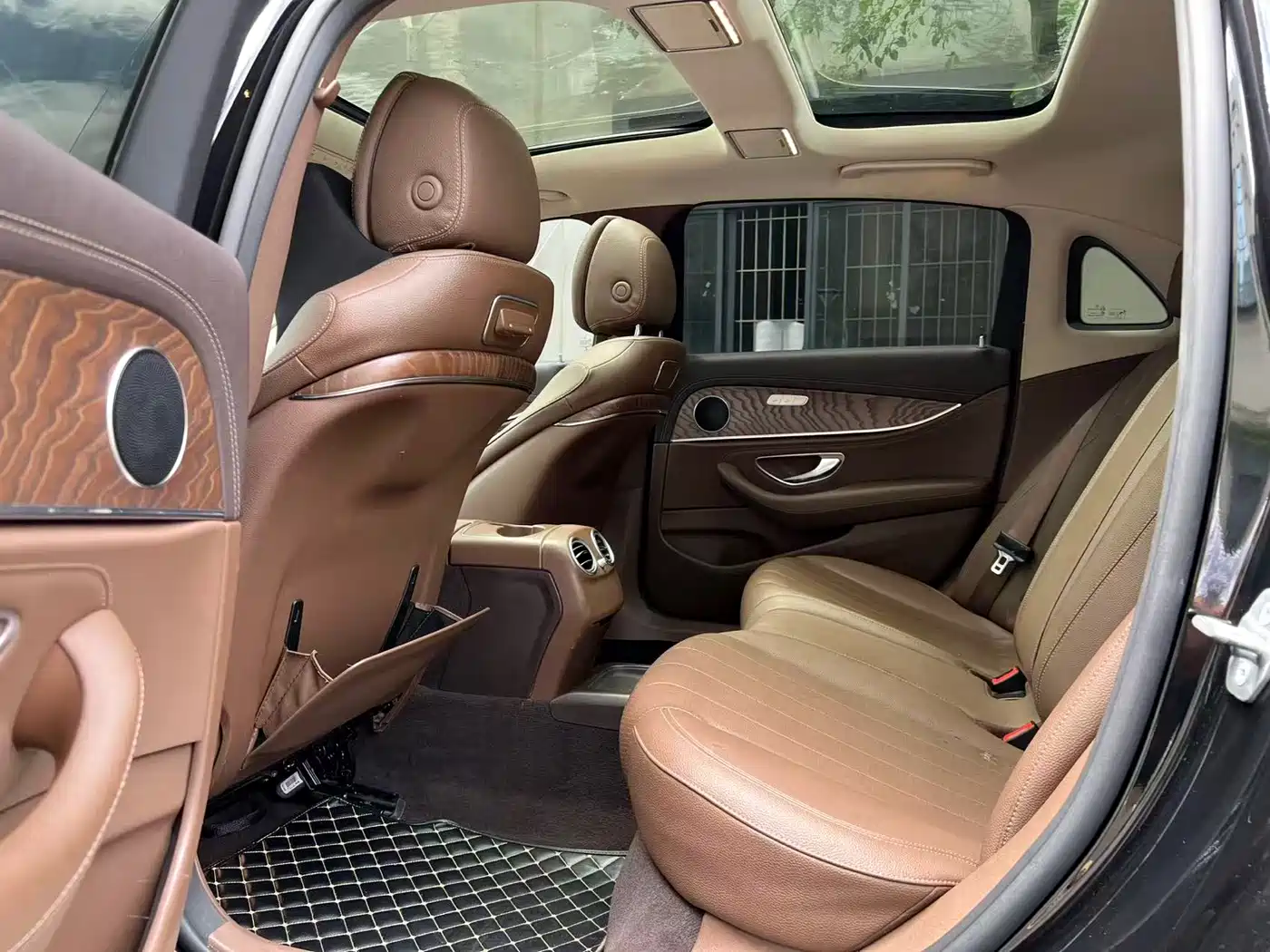 Mercedes-Benz E-Class 2019 Facelift E 300 L Fashion фото 5
