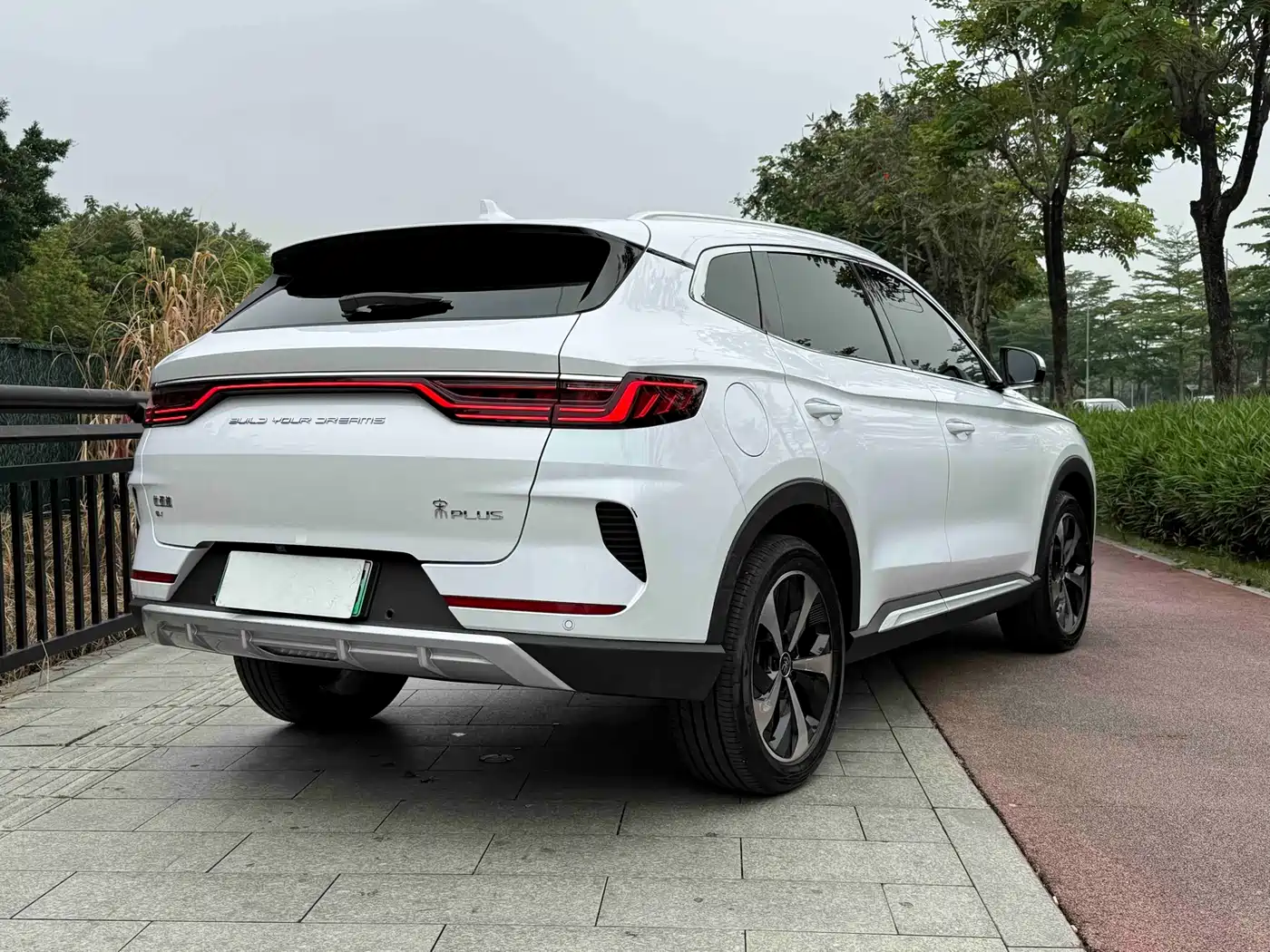 BYD Song PLUS PHEV 2021 EV Premium Model фото 3