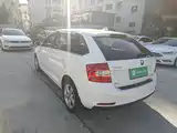 Фото 5 - Škoda Skoda Rapid Spaceback