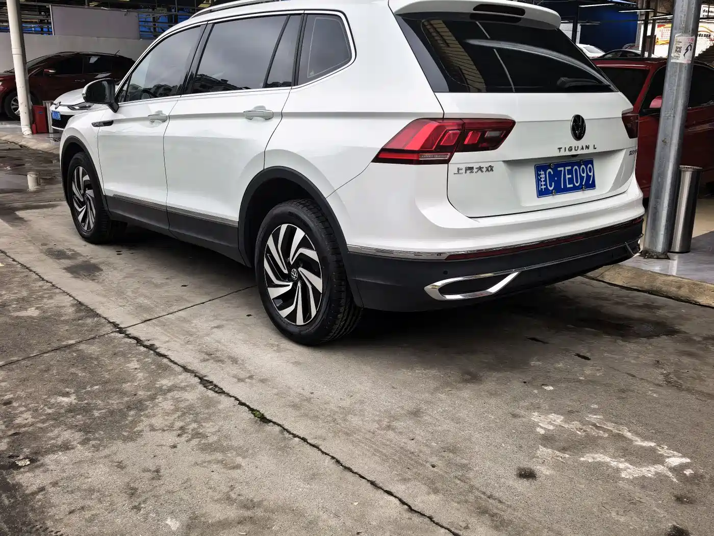 Volkswagen Tiguan L 2023 300TSI Automatic 2WD Smart Enjoyment Edition фото 4