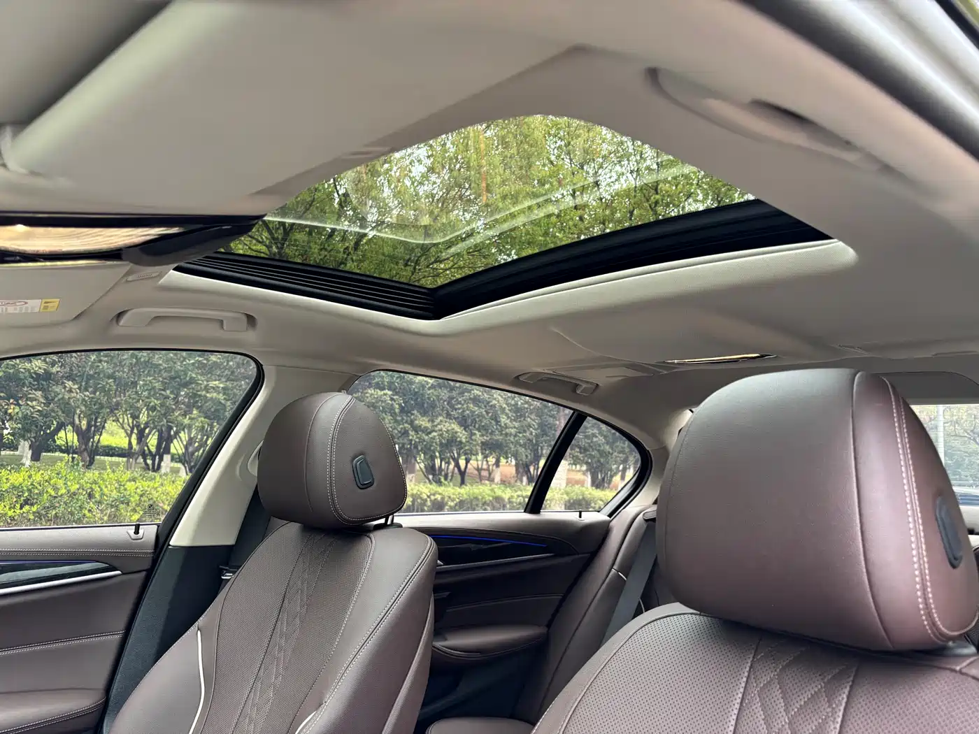 BMW 5 Series 2022 Model Second Facelift 525Li Luxury Package фото 19
