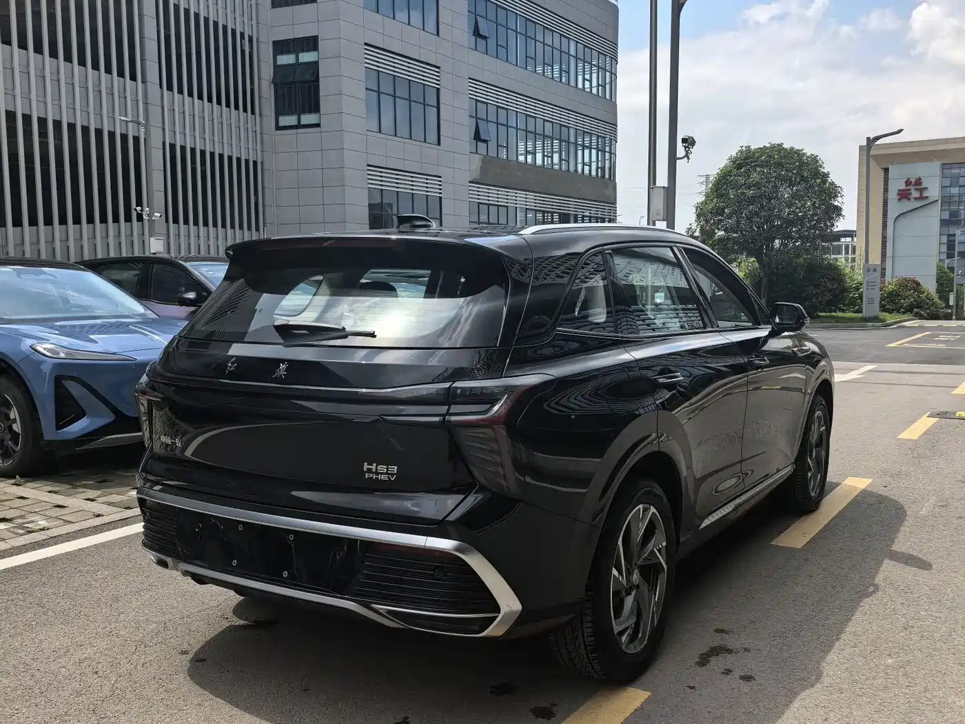 Hongqi HS3 PHEV 2024 PHEV 115km Power Edition фото 9