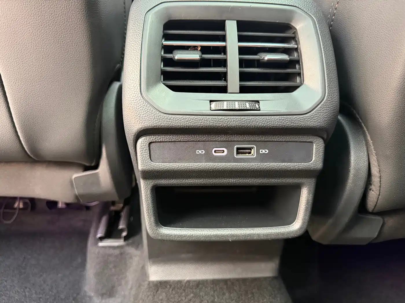 Volkswagen Tharu 2021 280TSI 2WD Luxury Plus фото 19