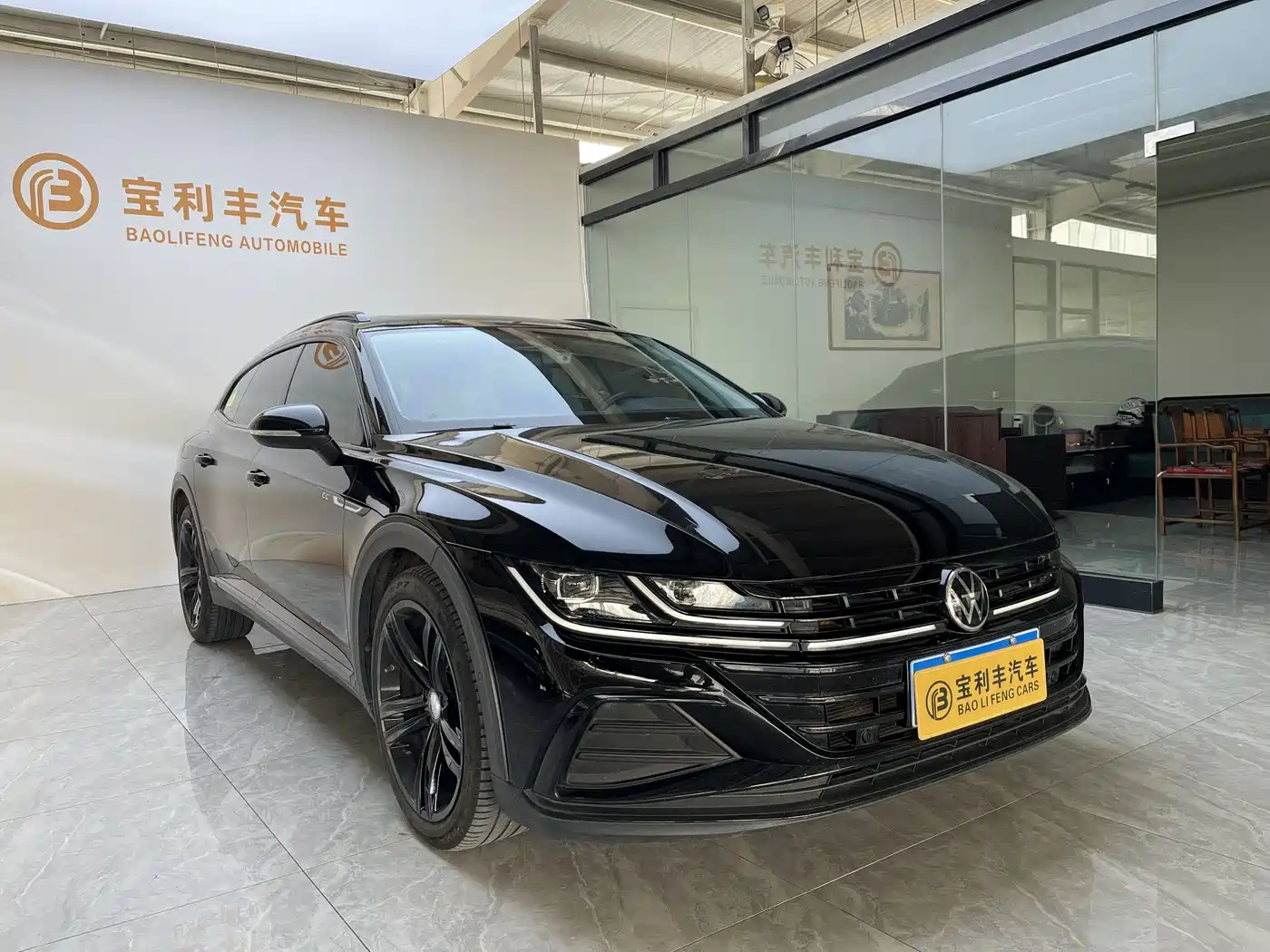 Volkswagen FAW-Volkswagen CC 2024 Shooting Brake 380TSI Hunter Edition фото 3