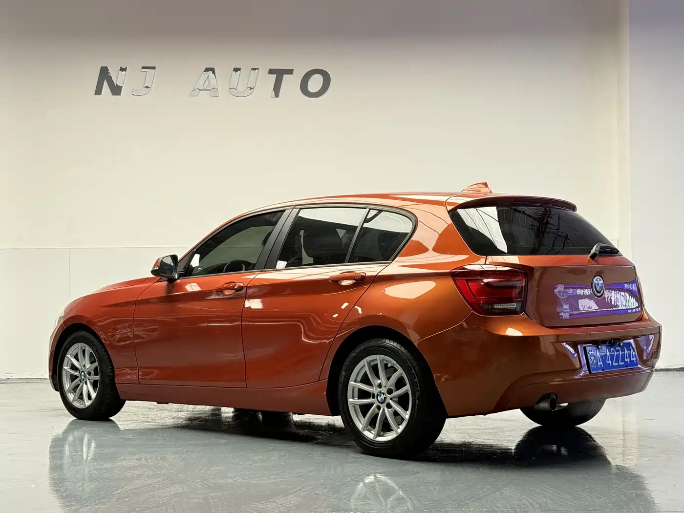 BMW 1 Series (Import) 2013 Facelift 118i Leading Model фото 5
