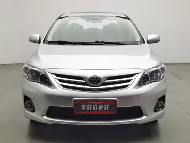 Toyota Corolla 2011 1.8L CVT GL-i — фото 3