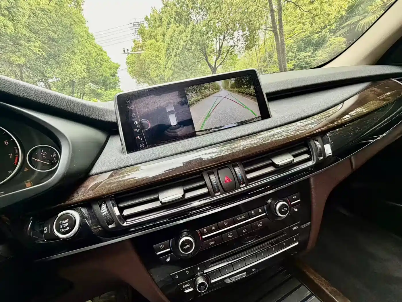 BMW X5 (Import) 2018 xDrive35i Elegant Model фото 6