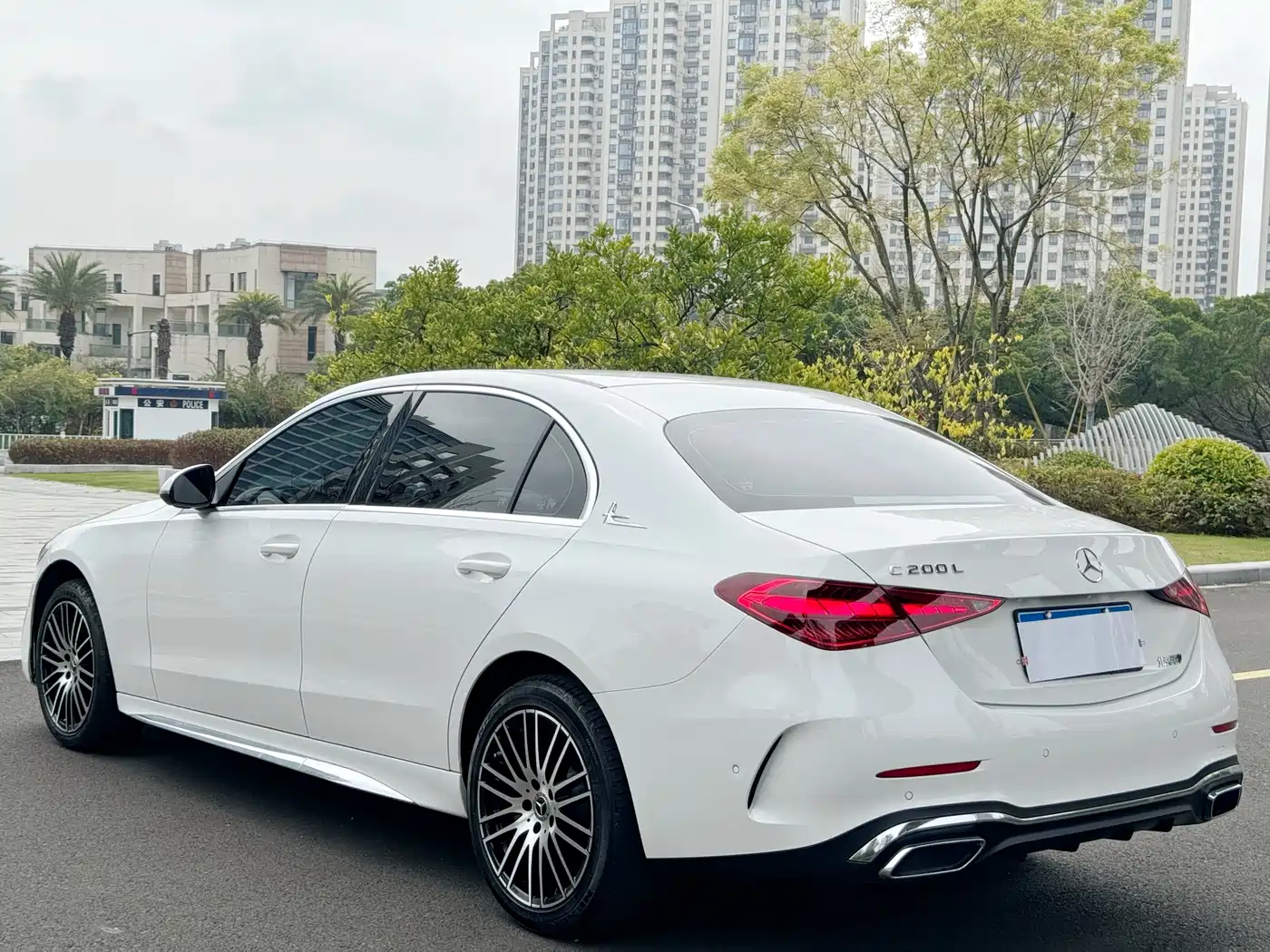 MERCEDES-BENZ C CLASS