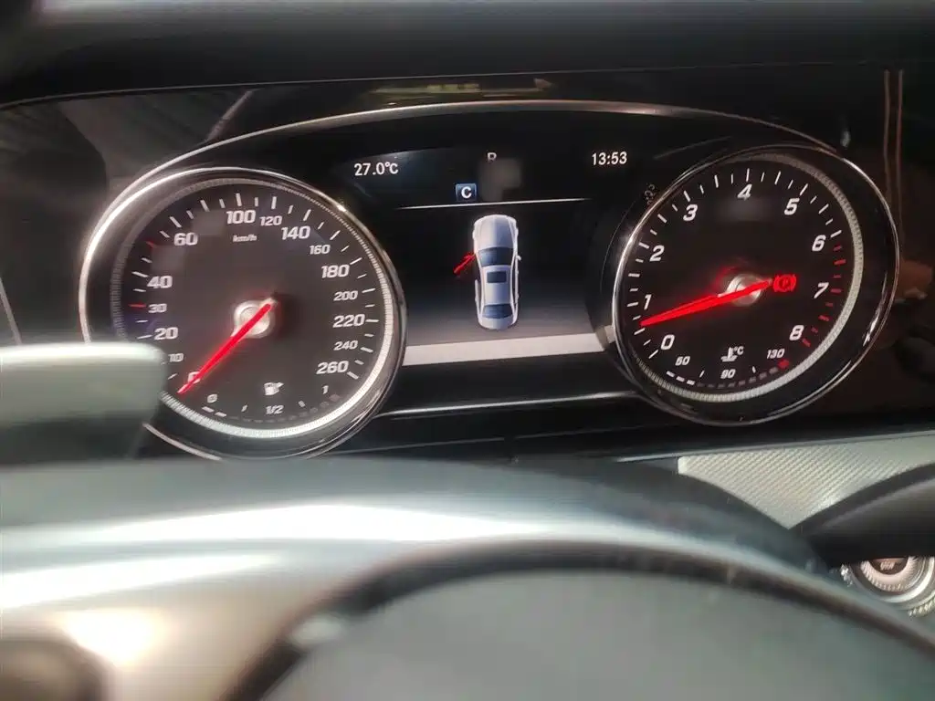 Mercedes-Benz E-Class 2017 E 200 Sport 4MATIC фото 4