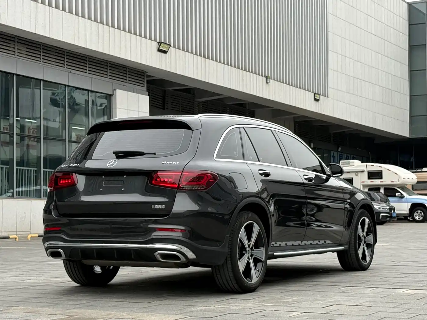 MERCEDES-BENZ GLC