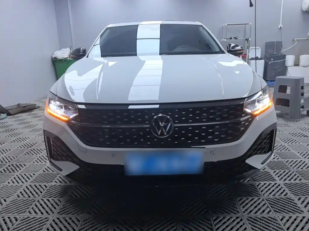 Фото 3 - Volkswagen Lavida
