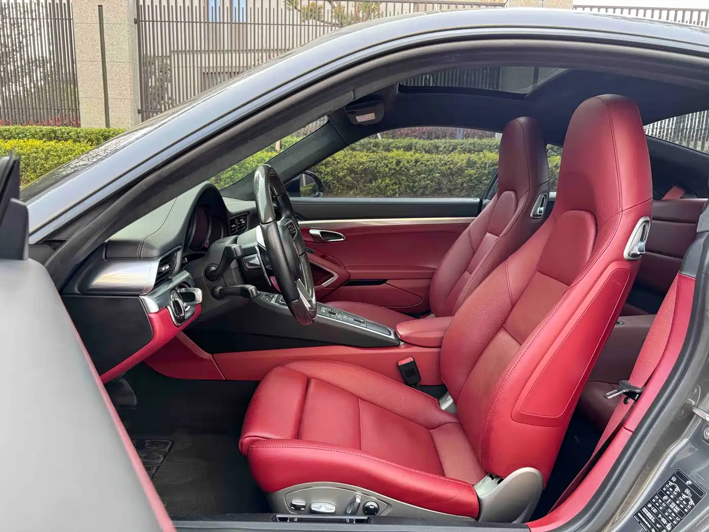Porsche 911 2016 Carrera 3.0T фото 9