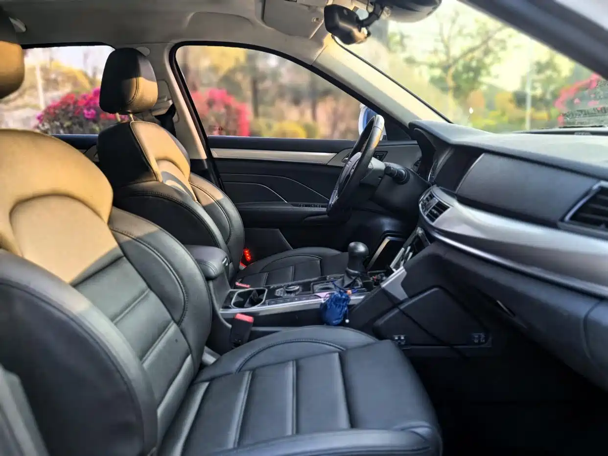 Фото 17 - Haval H7