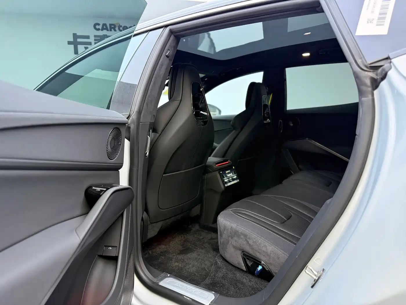 LOTUS SPORTS CAR ELETRE