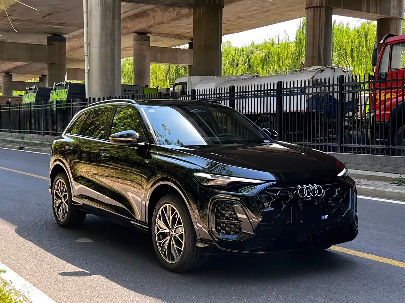 Audi Q5L 2026 Luxury Sport 150kW фото 6