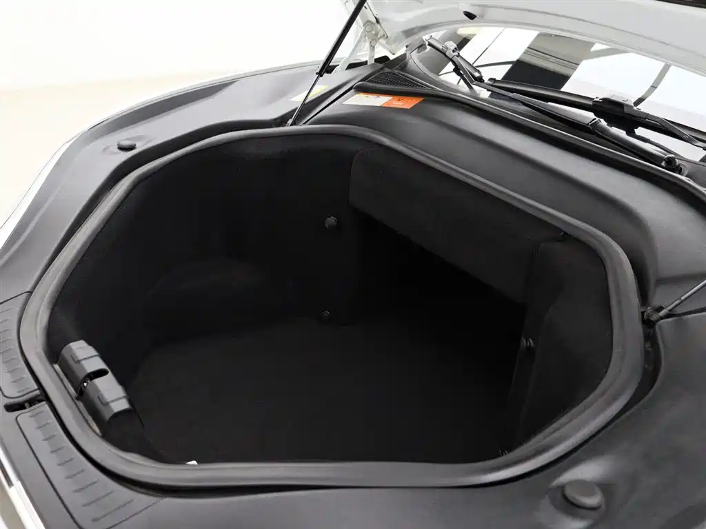 Photo 18 - Tesla Model S