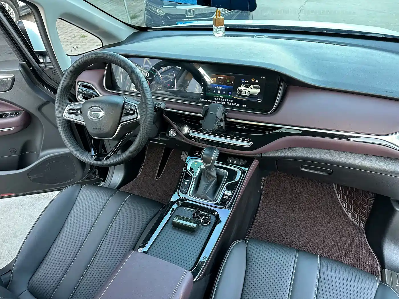 GAC Trumpchi Trumpchi M6 2021 270T DCT Elite Edition (7-Seater) фото 5