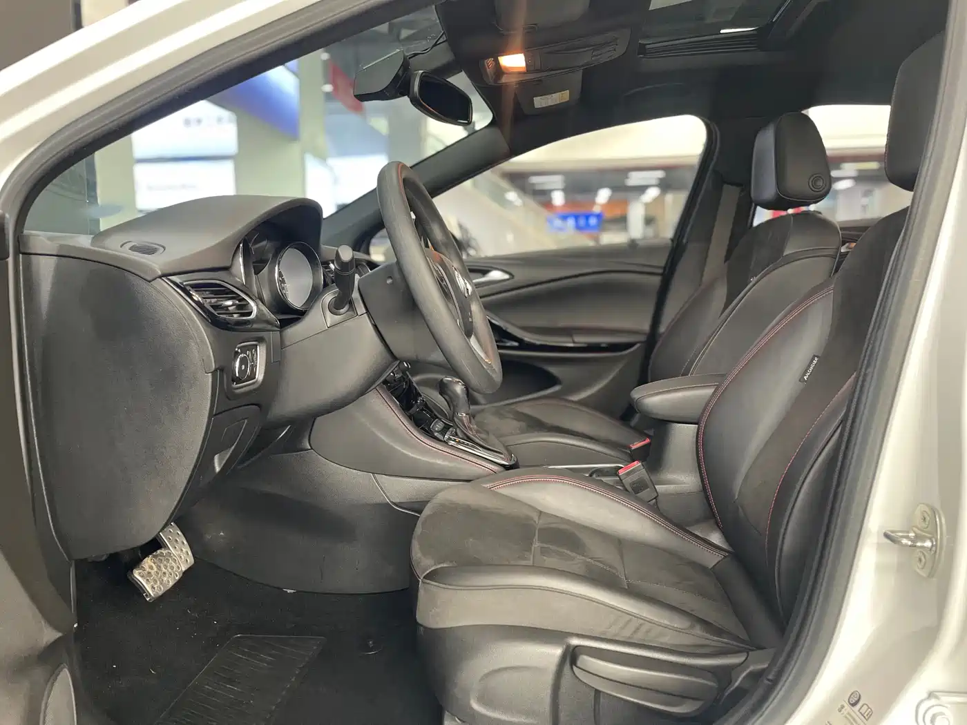 Buick Verano 2016 Hatchback GS 20T DCT Passion Sport фото 16