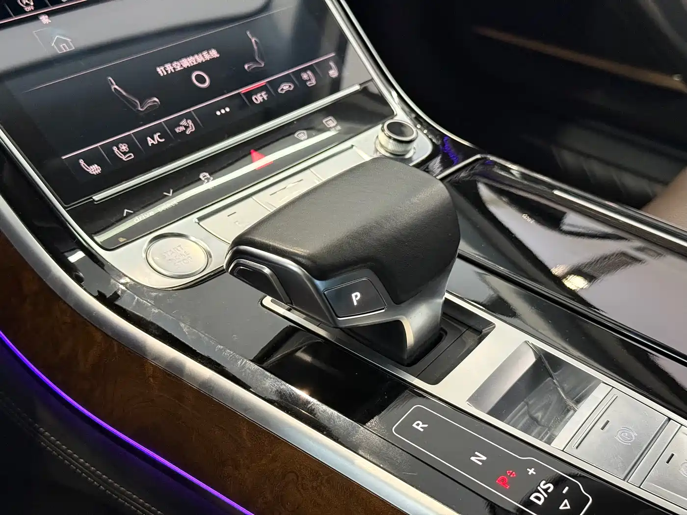 Audi A8 2019 Plus A8L 55 TFSI quattro Luxury фото 9