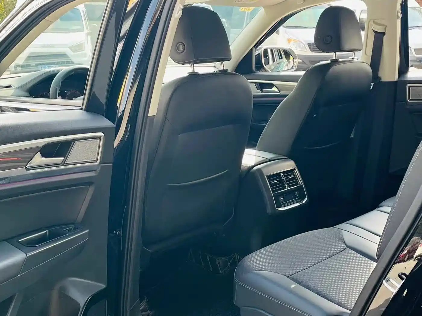 Volkswagen Teramont 2020 Facelift 330TSI 2WD Comfort фото 7