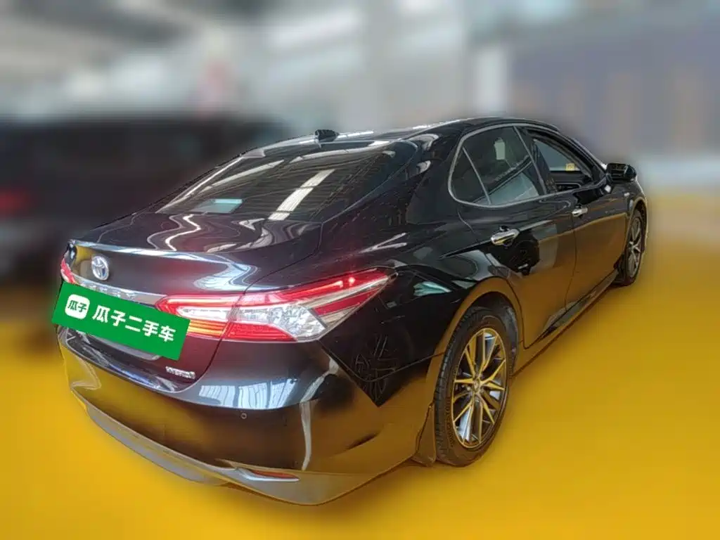 Photo 12 - Toyota Camry