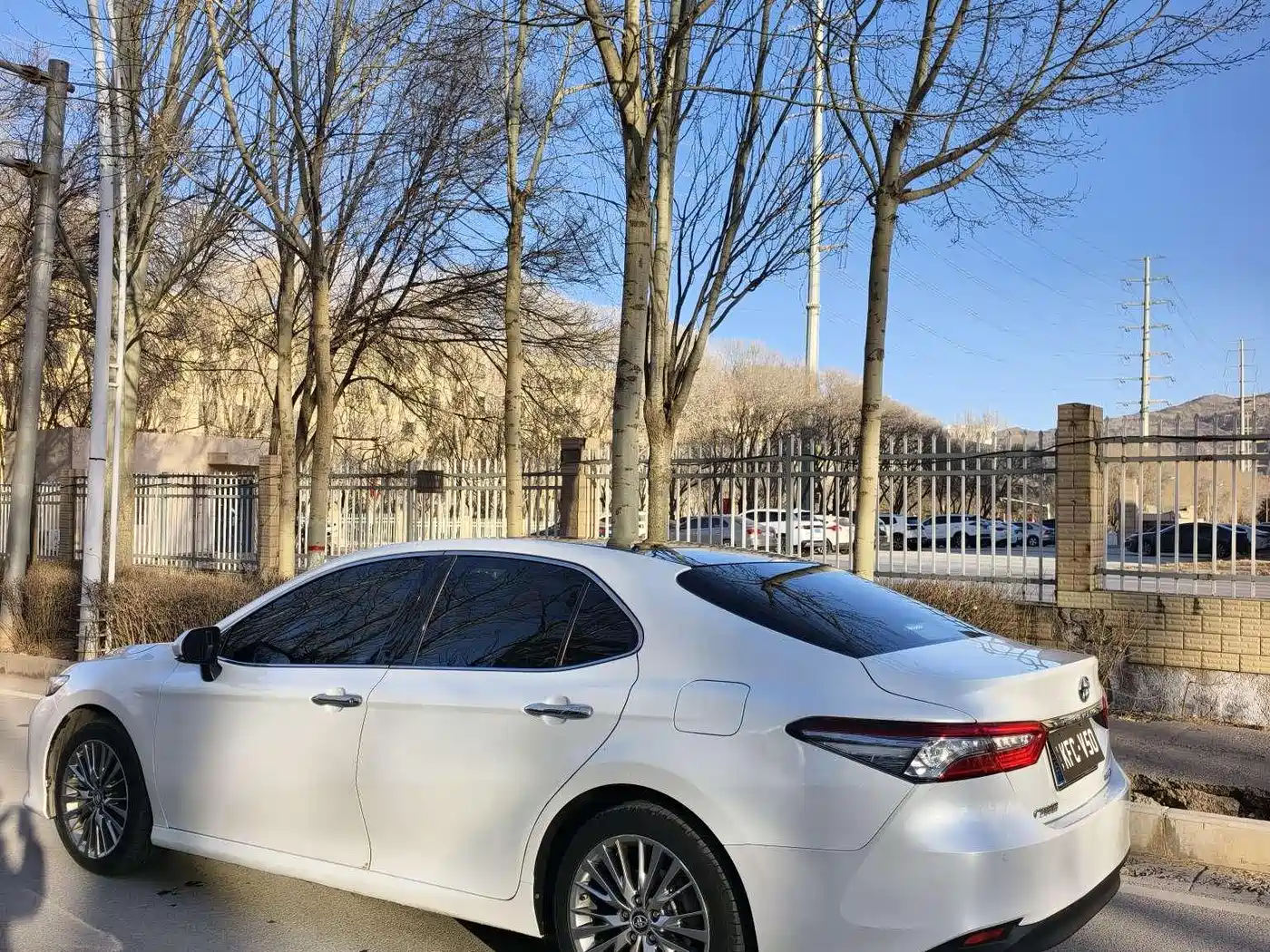 Toyota Camry 2019 Facelift Hybrid 2.5HG Luxury Edition фото 4