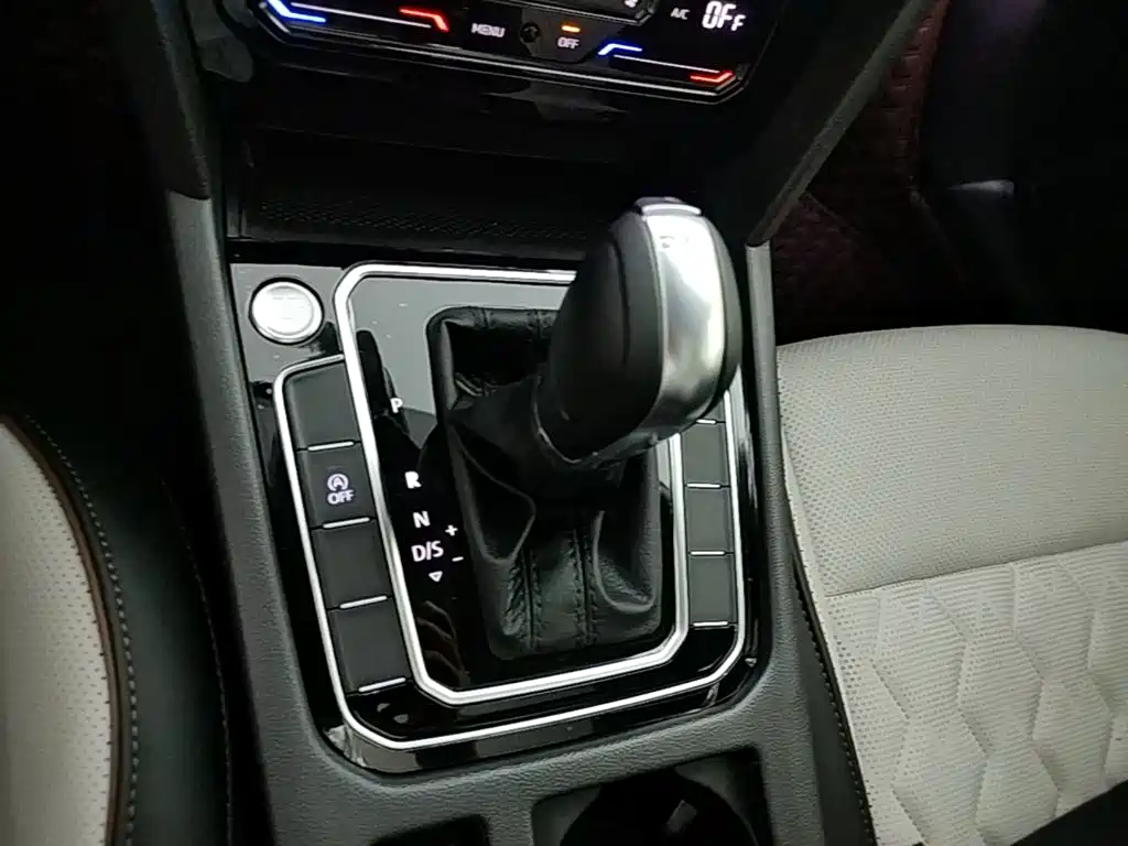 Volkswagen Magotan 2026 2026 Model 30 Million Special Selection 380TSI DSG Luxury