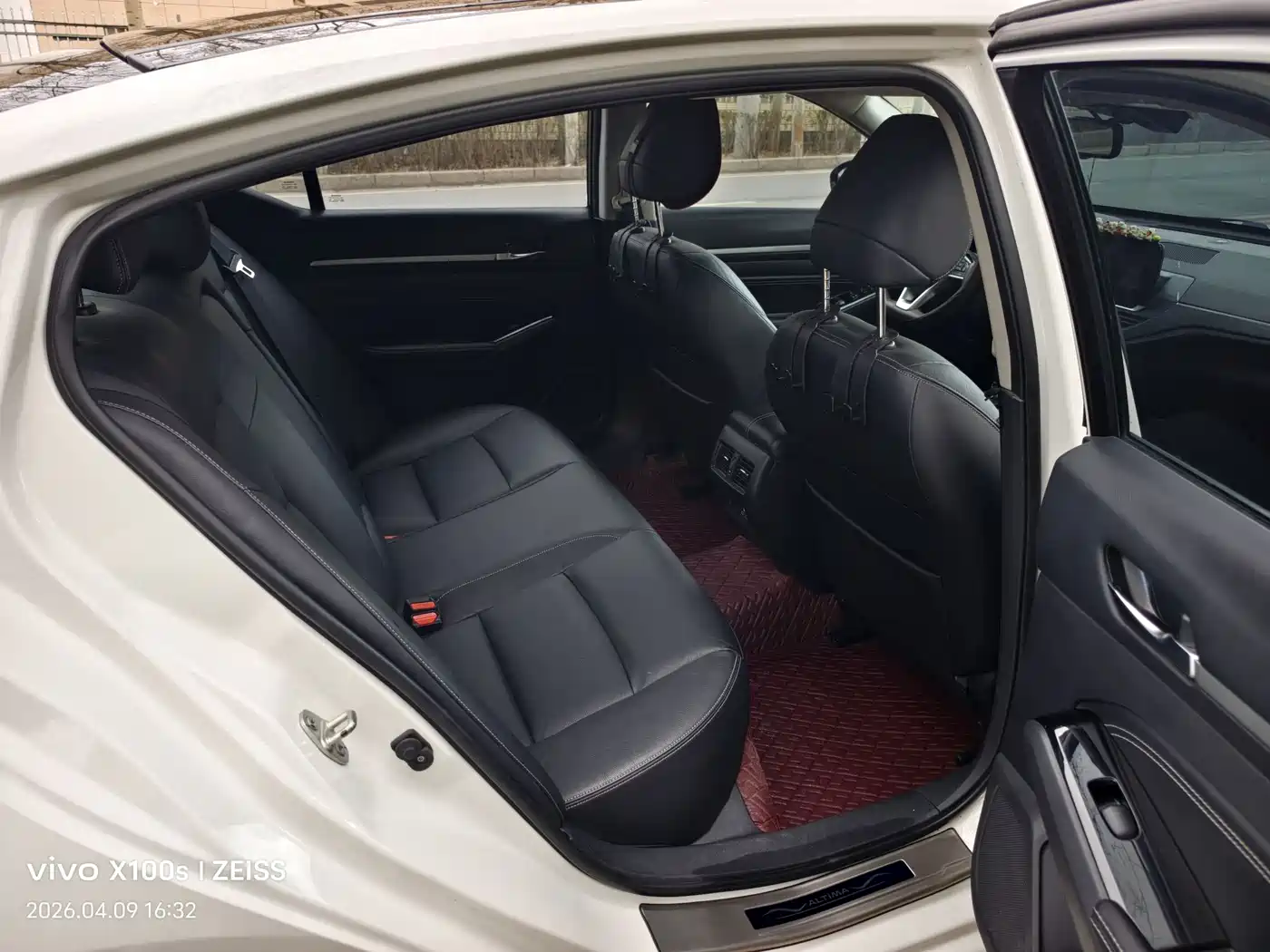Фото 9 - Nissan Teana
