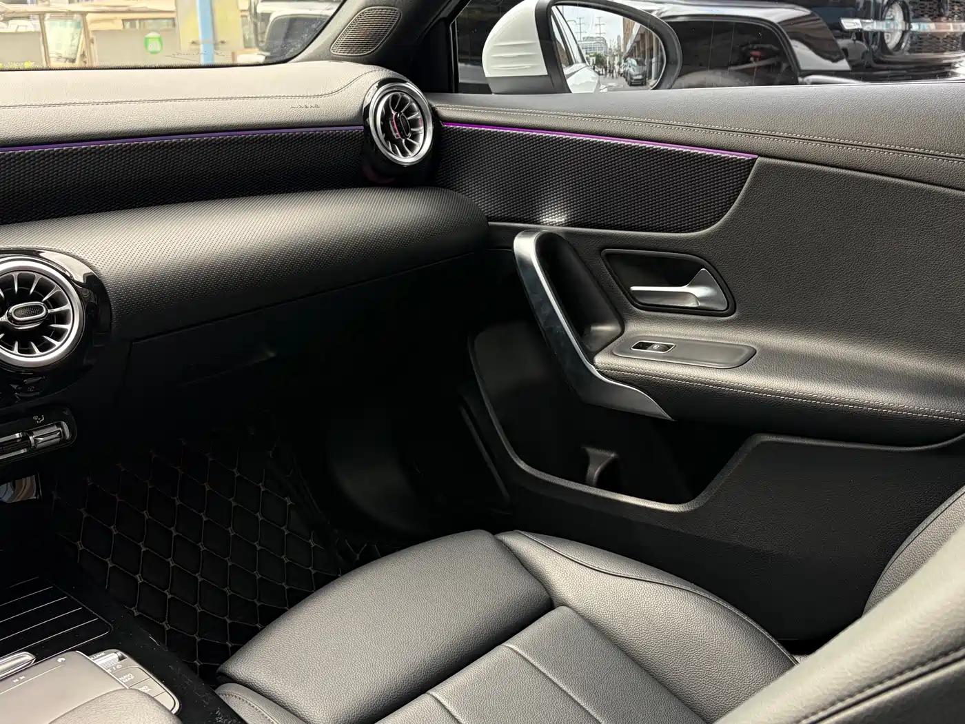 Mercedes-Benz A-Class 2022 A 200 L Sport Sedan Style фото 17