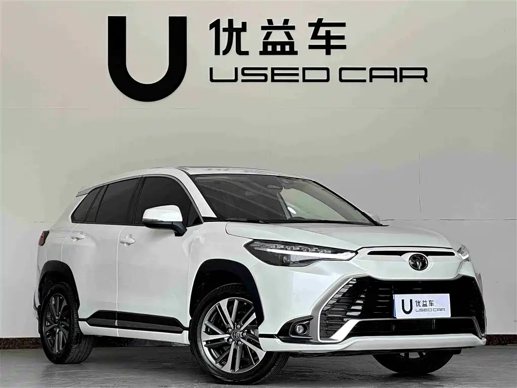 Toyota Frontlander 2023 2.0L CVT Sport Edition фото 3