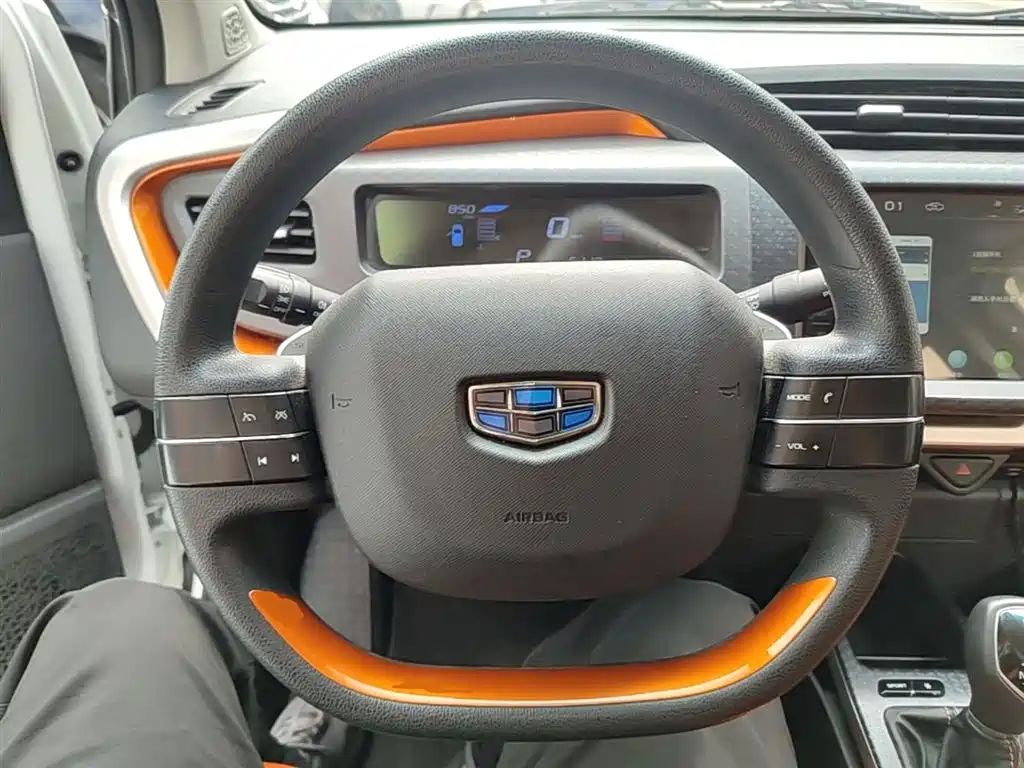 Geely Yuanjing X1 2018 2017 1.3L Auto Fun Edition