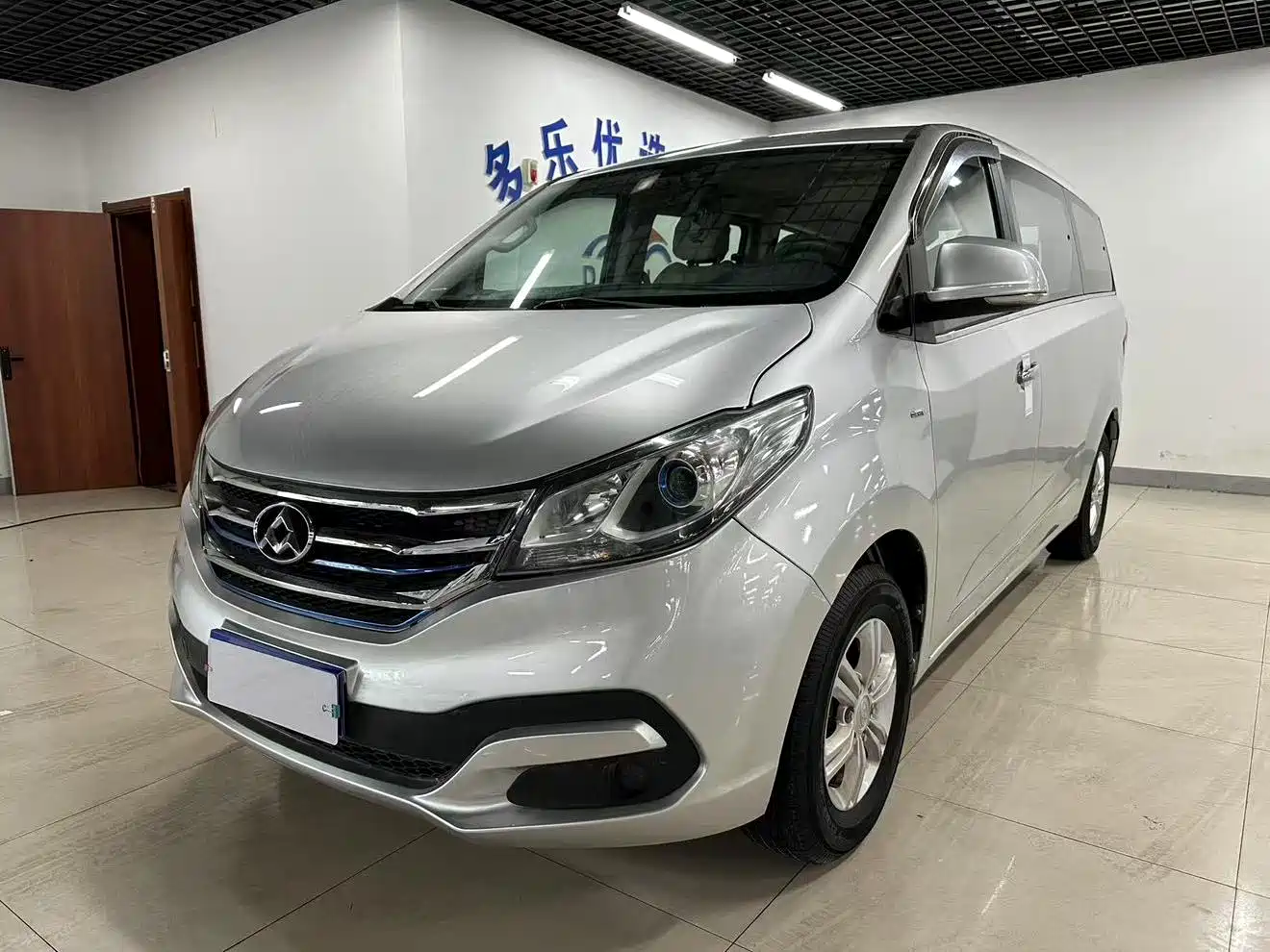 SAIC Maxus Maxus G10 2018 PLUS 2.0T Auto Smart Enjoyment Edition