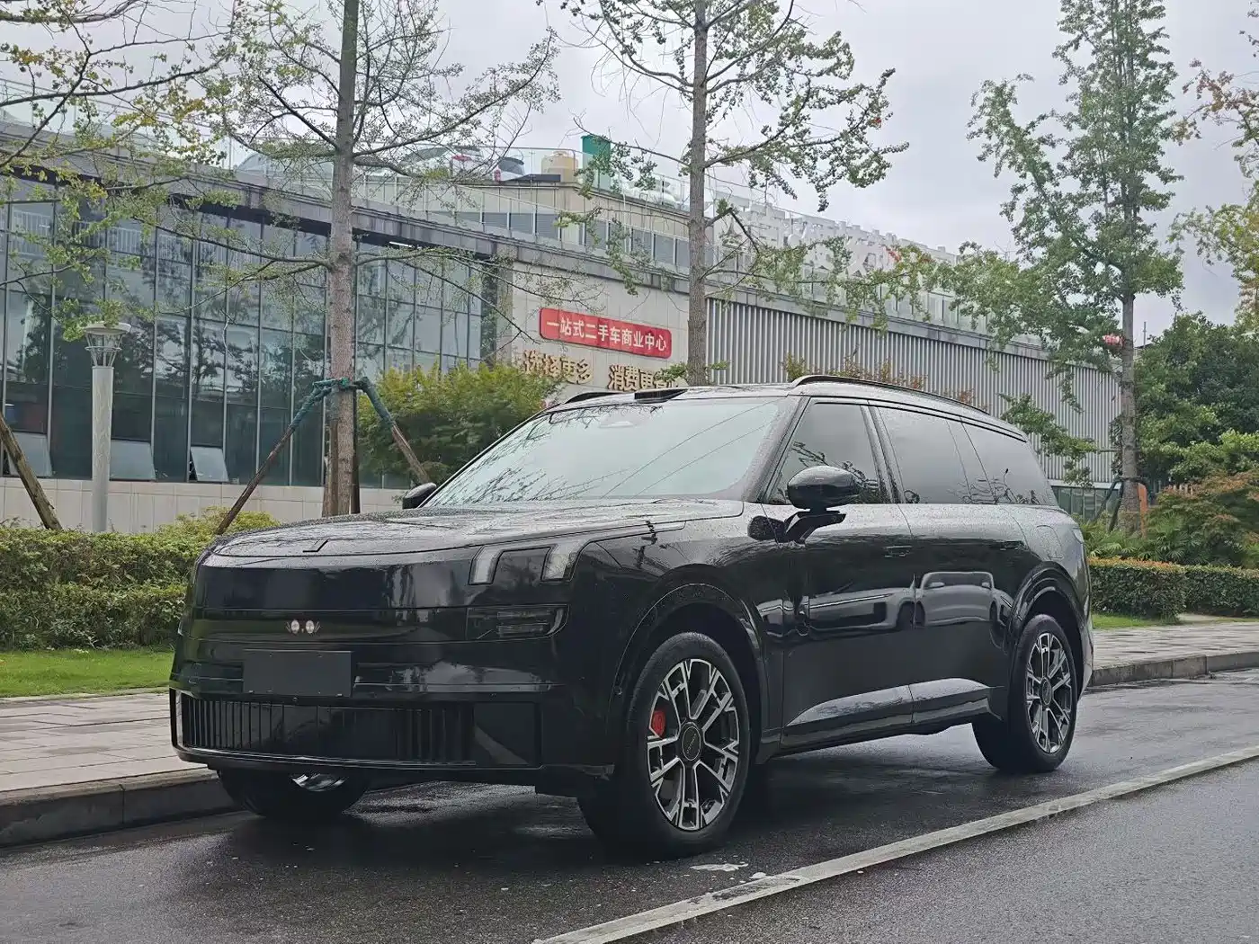 Lynk & Co 900 2025