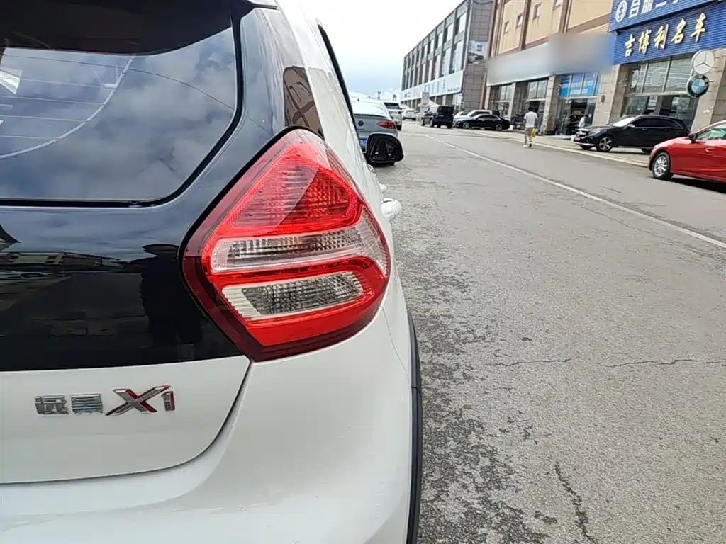 Geely Yuanjing X1 2018 2017 1.3L Auto Fun Edition
