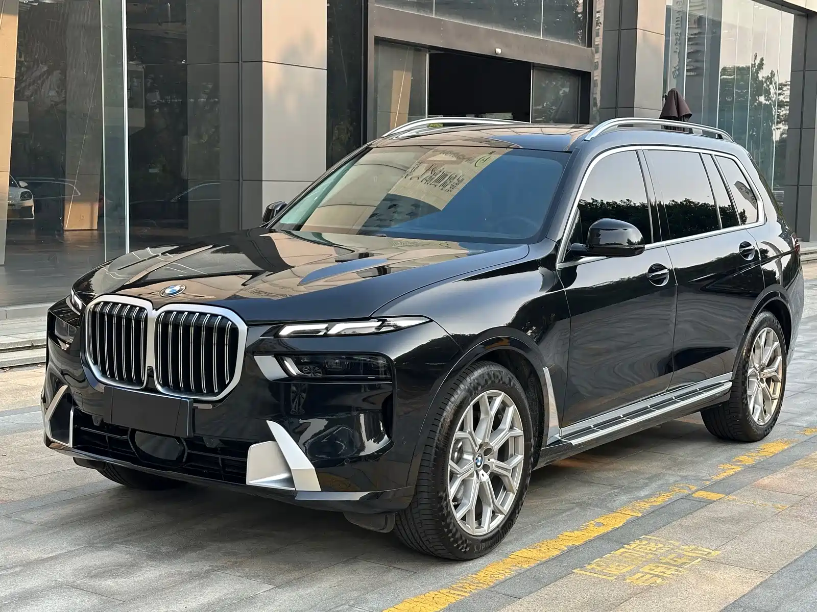 Фото 1 - BMW X7
