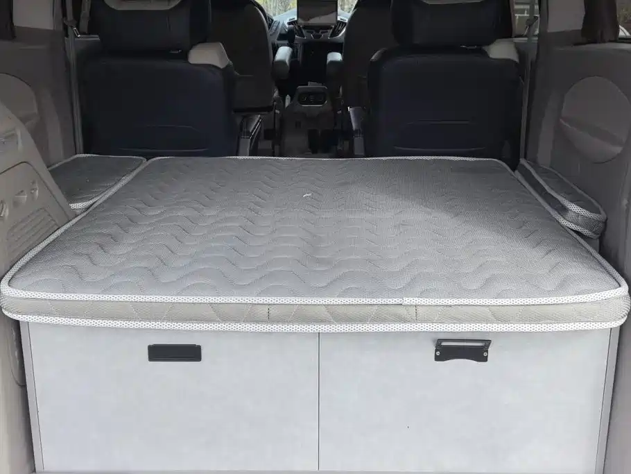 Photo 4 - Ford Tourneo