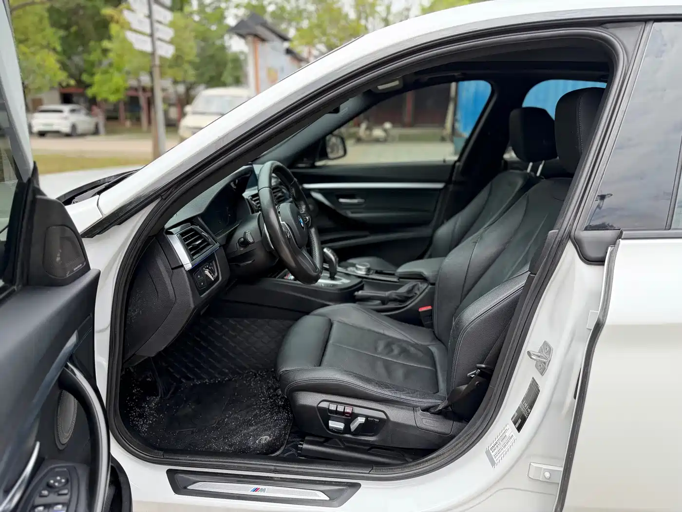 BMW 3 Series GT 2019 320i M Sport Model фото 4