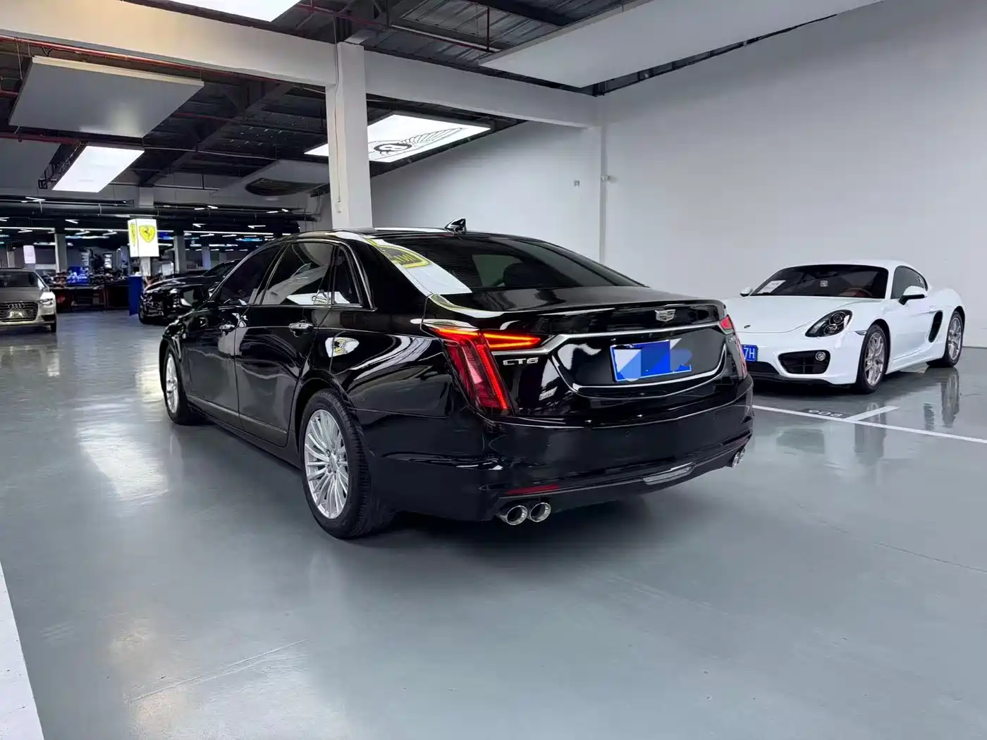 CADILLAC CT6