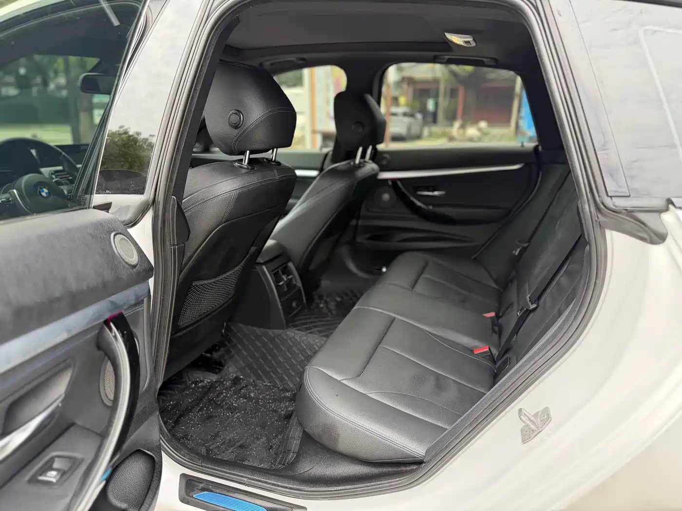 BMW 3 Series GT 2019 320i M Sport Model фото 5