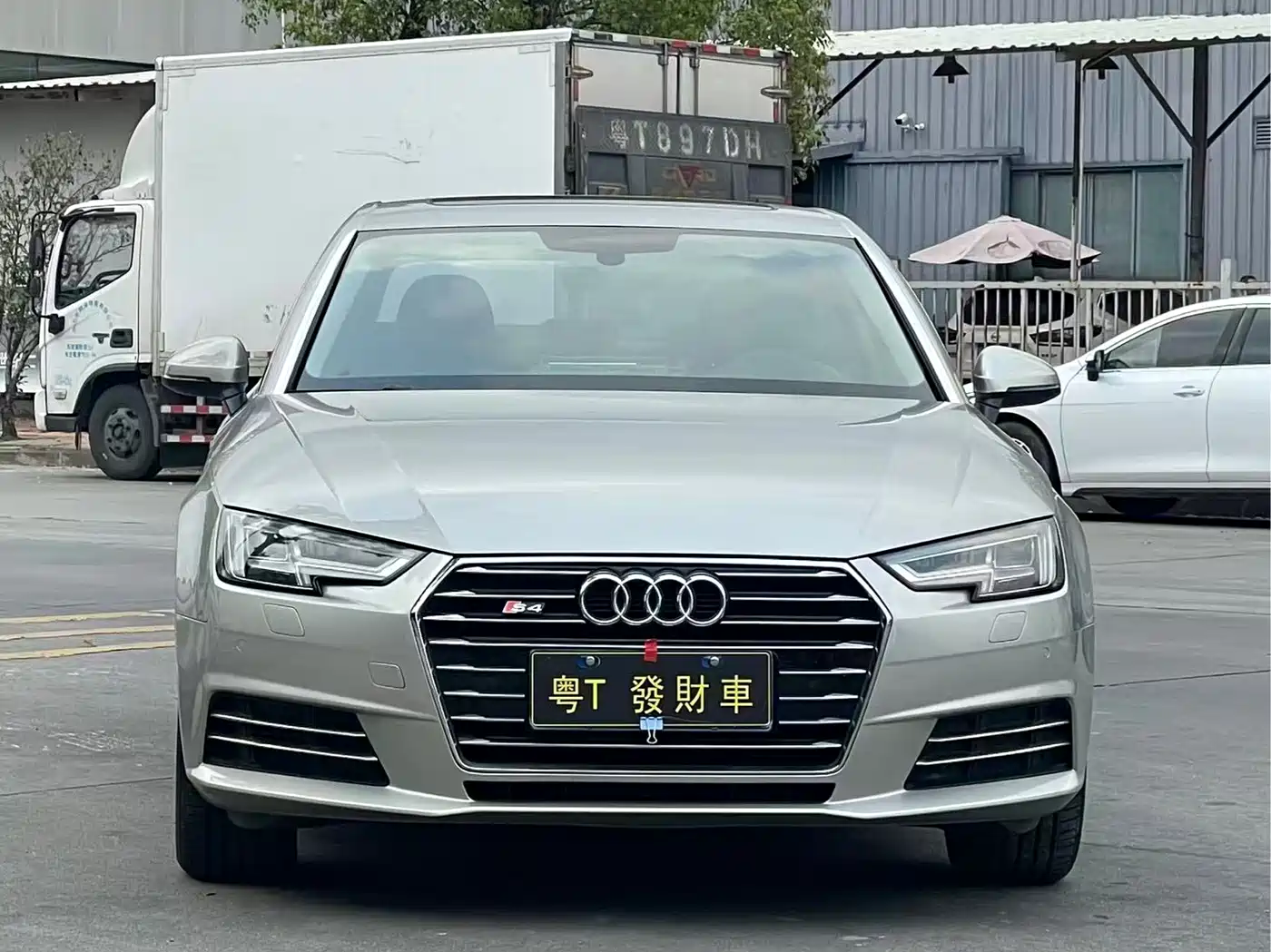 Audi A4L 2017 40 TFSI Fashion Edition фото 2