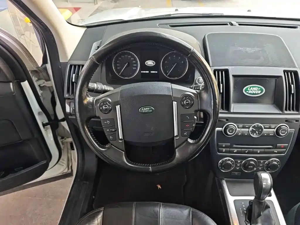 Land Rover Freelander 2 2014 2014 2.0T Si4 SE Gasoline Edition