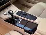 Фото 9 - Lexus ES