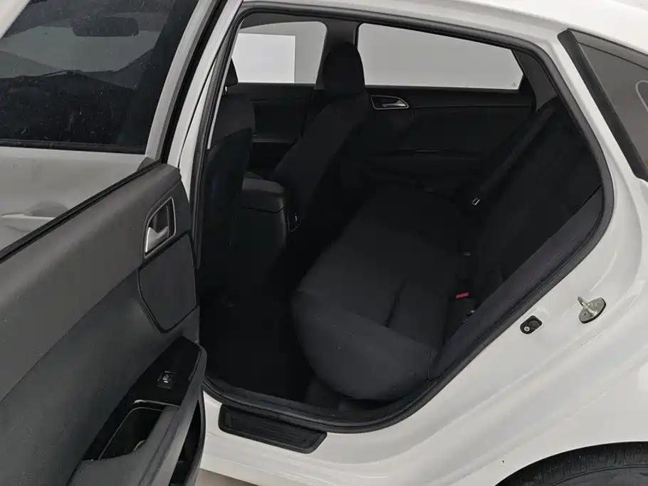 صورة 11 - Hyundai Mistra