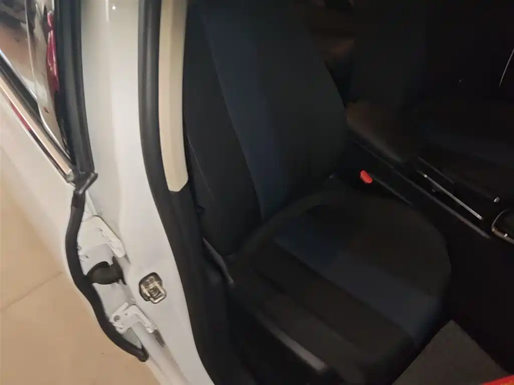 Peugeot 308 2019 230THP Automatic Luxury Edition China V фото 25