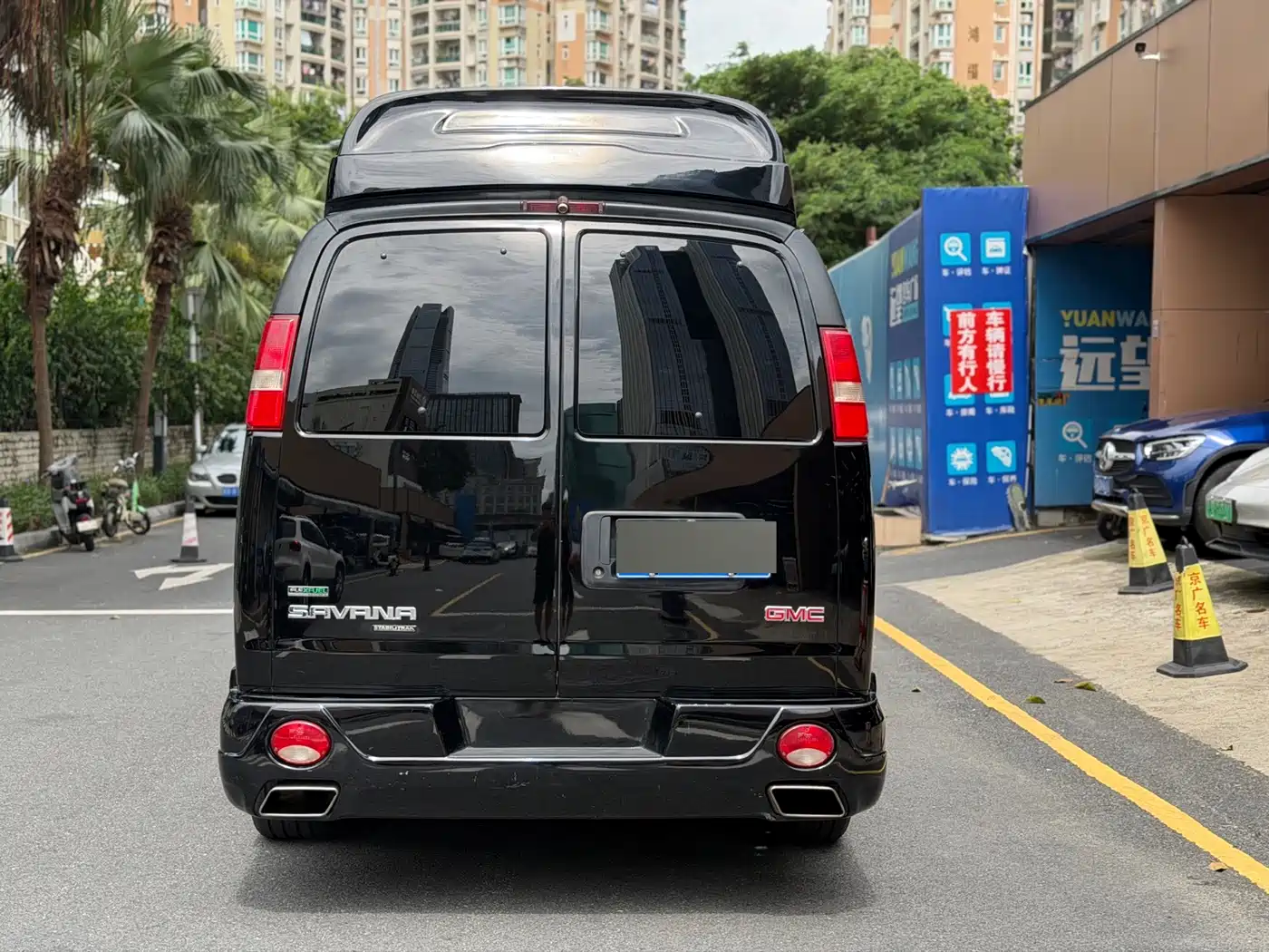 GMC Savana 2011 2011 Model 6.0L Business Star 7-seater