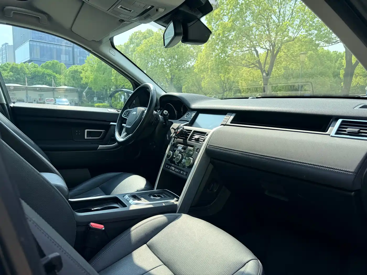 Land Rover Discovery Sport 2019 240PS HSE Edition China V фото 14