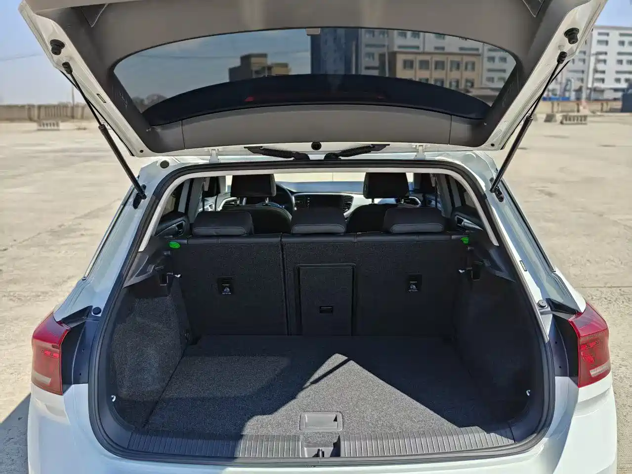 Volkswagen T-ROC 2022 280TSI DSG 2WD Elite PLUS фото 8