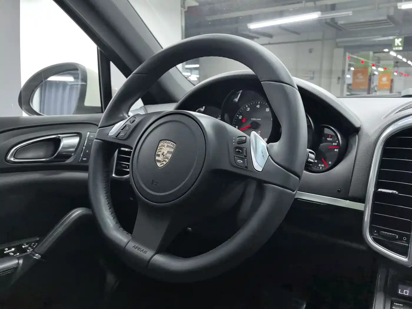 Porsche Cayenne 2011 Cayenne S 4.8L фото 9