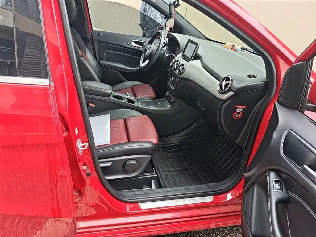 Mercedes-Benz B-Class 2015 B 200 Dynamic фото 20