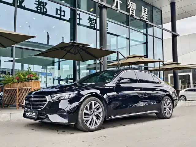 MERCEDES-BENZ E CLASS